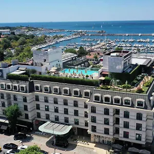 Wyndham Grand Kalamis Marina 5* Stambuł